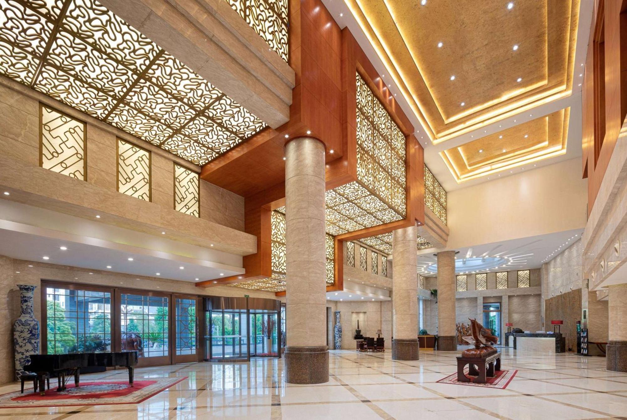 Ramada Plaza By Wyndham Chongqing West Hotell Eksteriør bilde