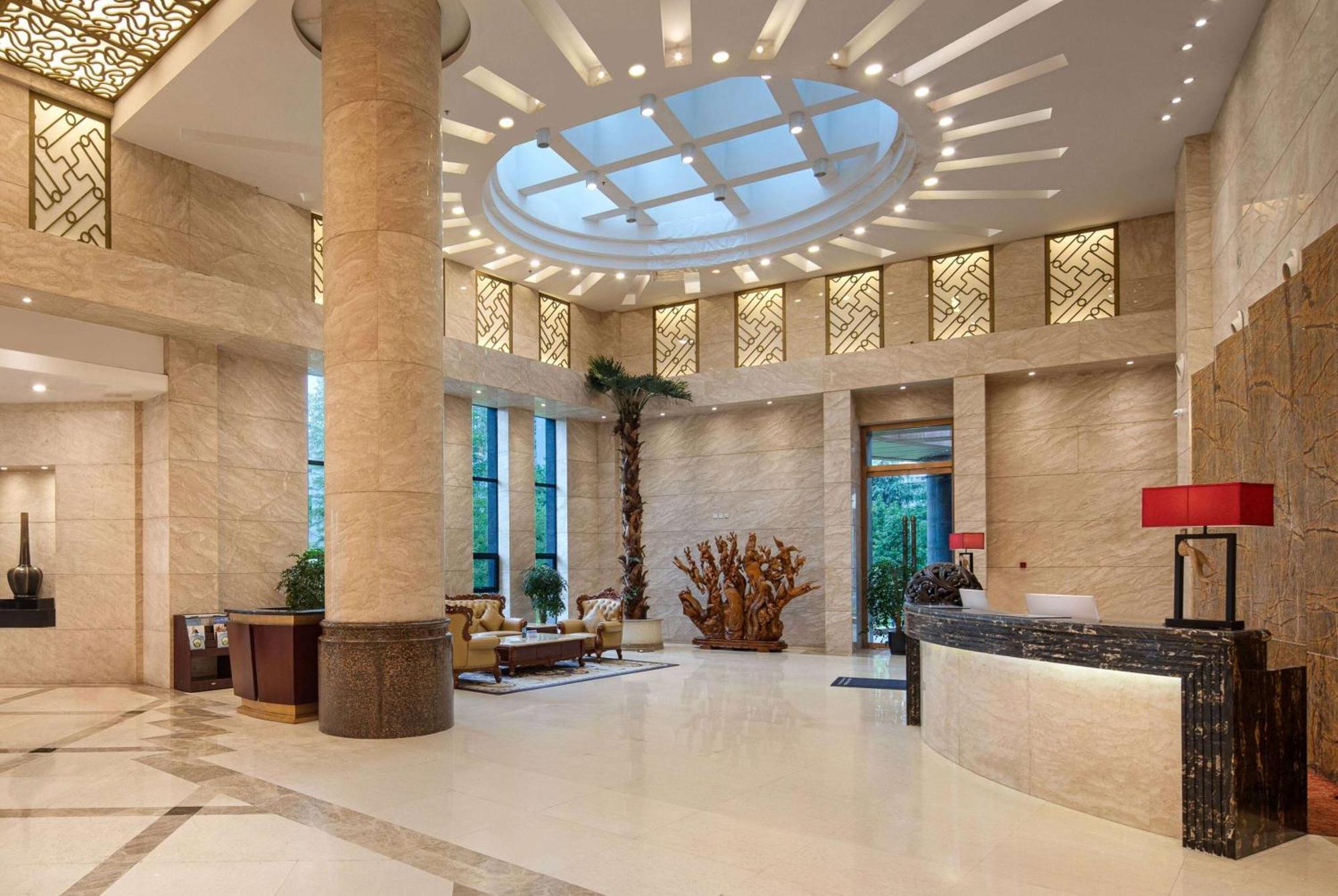 Ramada Plaza By Wyndham Chongqing West Hotell Eksteriør bilde